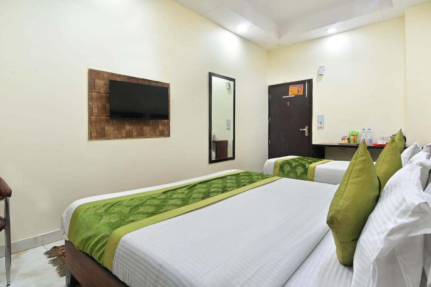 Hotel Emporio View - New Delhi Railway Station - Paharganj Exterior foto