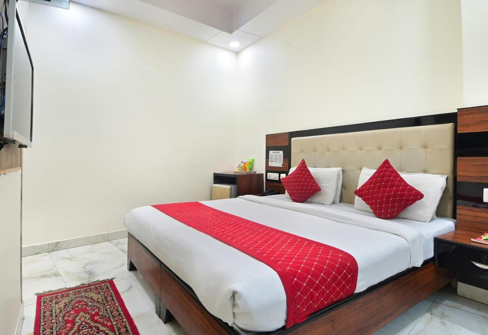 Hotel Emporio View - New Delhi Railway Station - Paharganj Exterior foto